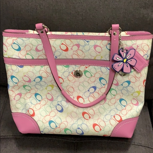 Coach Sold! - Picture 1 of 4